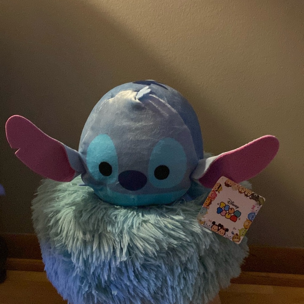BRAND NEW DISNEY STITCH TSUM TSUM 7”! NWT! SMOKE FREE HOME!